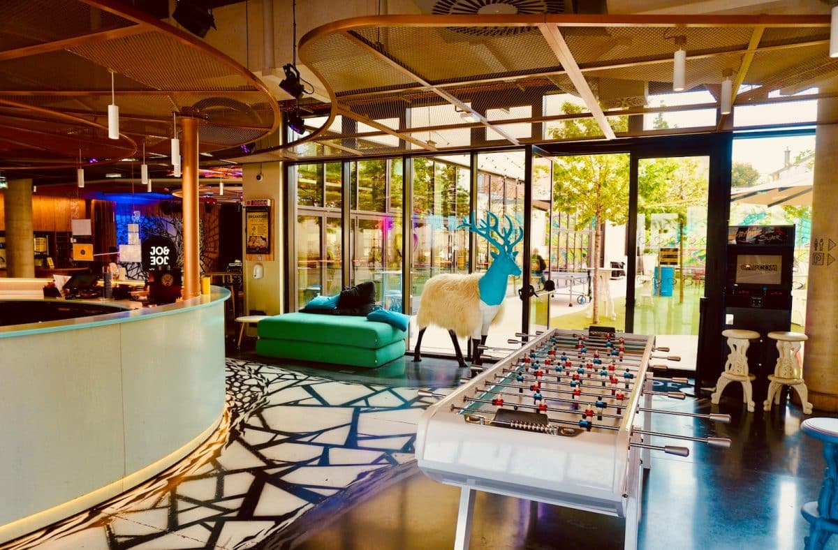 a room filled with furniture and a foo table